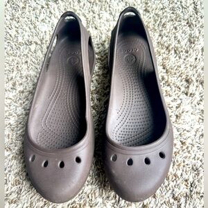 CROCS Women Brown Ballet Flats Sustainable & Breathable Loafers Size 9W